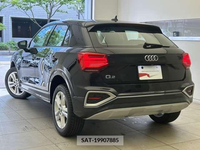 Audi Q2 2023-11 318027-5