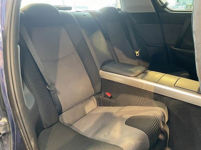 Mazda RX-8 2004-12 182931-11