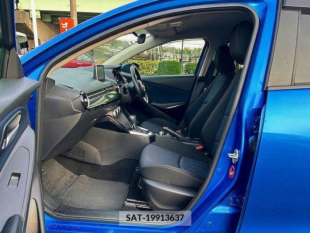 Mazda DEMIO 2014-11 217915-18