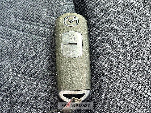 Mazda DEMIO 2014-11 217915-4