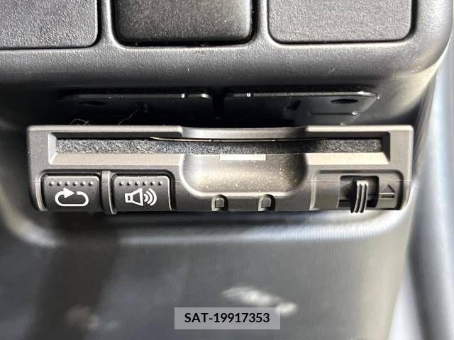 Toyota AQUA 2015-04 260215-4