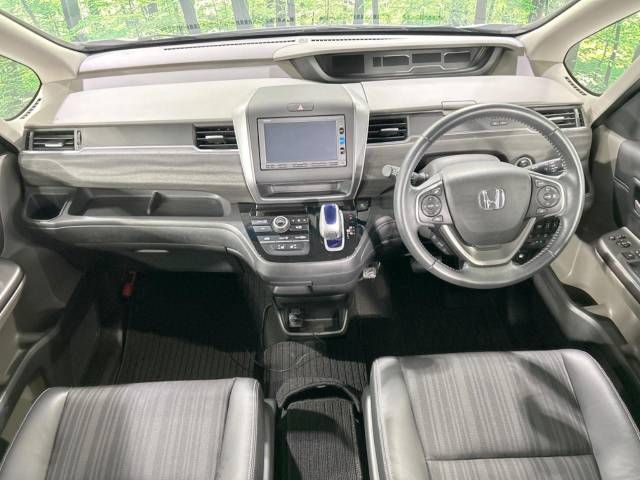 Honda FREED HYBRID 2017-01 194423-1