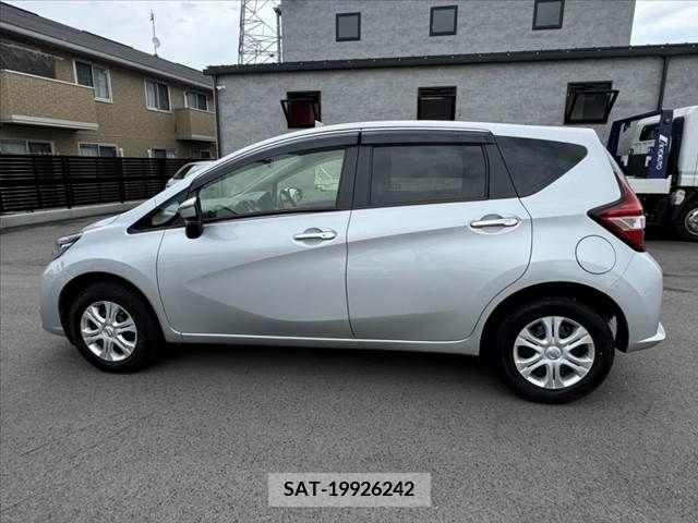 Nissan NOTE 2017-03 313914-10
