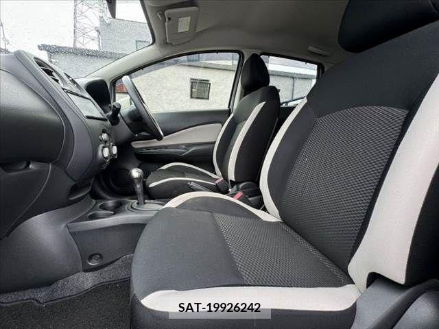 Nissan NOTE 2017-03 313914-15