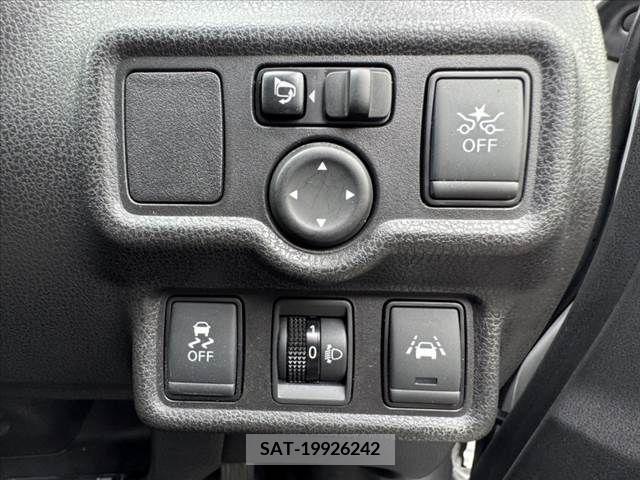 Nissan NOTE 2017-03 313914-20