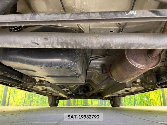 Nissan ROOX 2017-02 323818-19