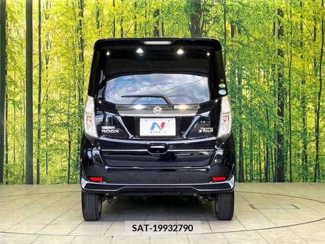 Nissan ROOX 2017-02 323818-15