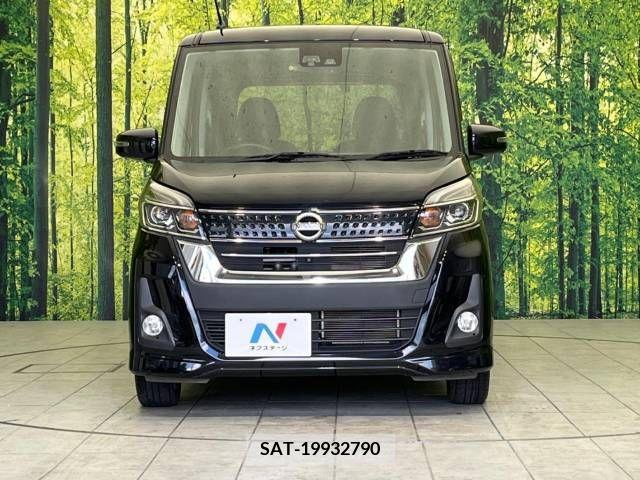 Nissan ROOX 2017-02 323818-14