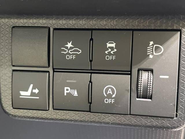 Daihatsu TANTO 2021-12 21623-4