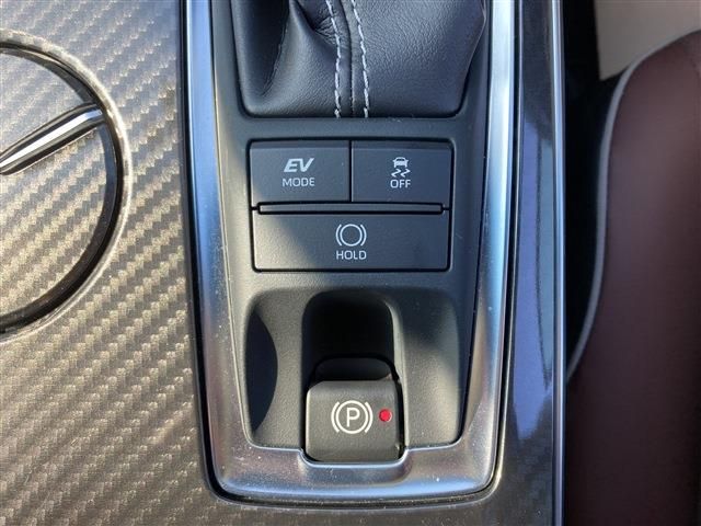 Toyota CROWN SEDAN 2020-03 190082-18