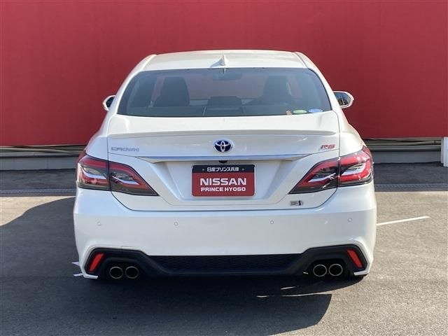 Toyota CROWN SEDAN 2020-03 190082-29