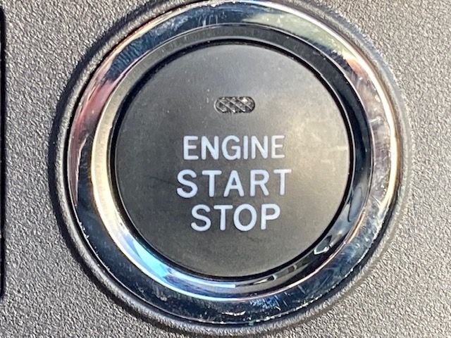 Toyota Pixis Mega 2018-03 16583-17