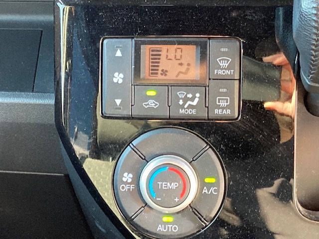 Toyota Pixis Mega 2018-03 16583-4