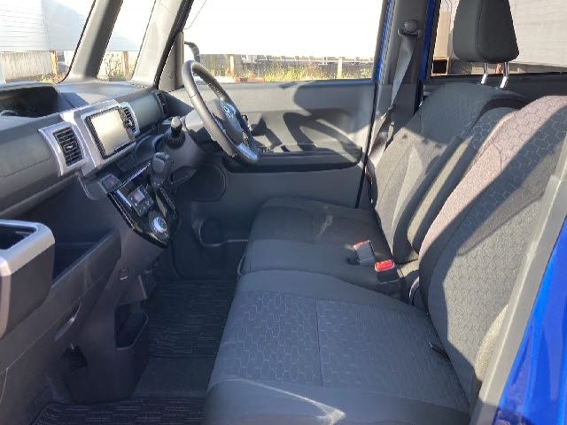 Toyota Pixis Mega 2018-03 16583-3