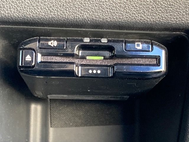 Toyota Pixis Mega 2018-03 16583-10