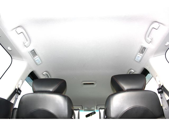 Nissan ELGRAND 2013-02 25218-18