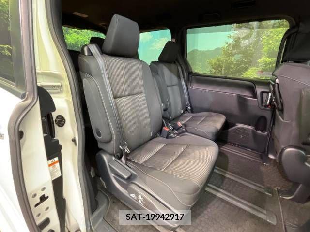 Toyota VOXY 2018-10 321602-9