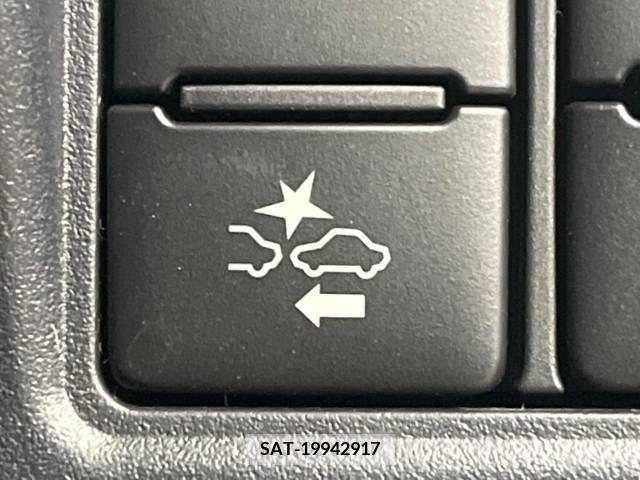 Toyota VOXY 2018-10 321602-5