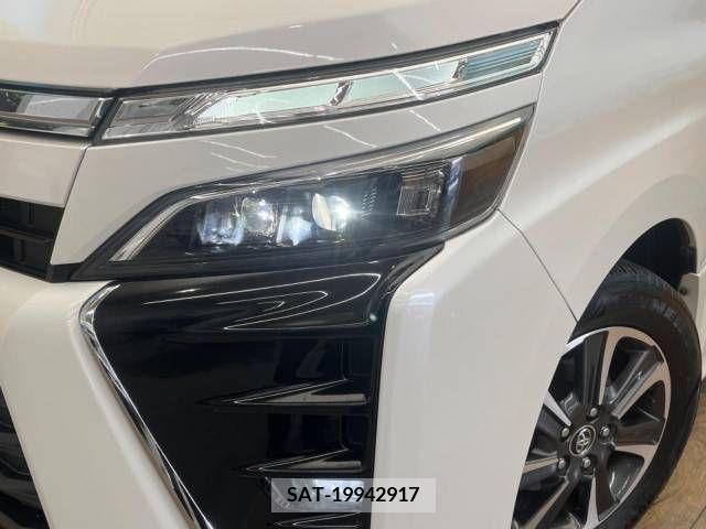Toyota VOXY 2018-10 321602-12
