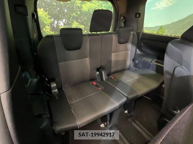 Toyota VOXY 2018-10 321602-10