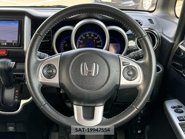 Honda N BOX CUSTOM 2015-03 212992-12