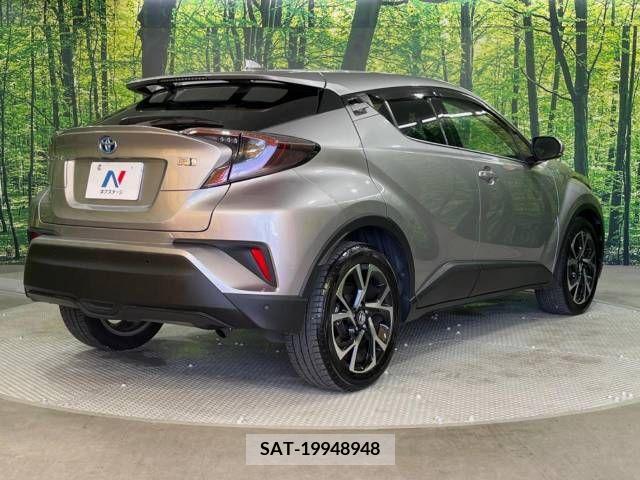 Toyota C-HR 2017-02 389954-17