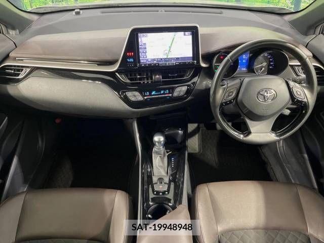Toyota C-HR 2017-02 389954-1