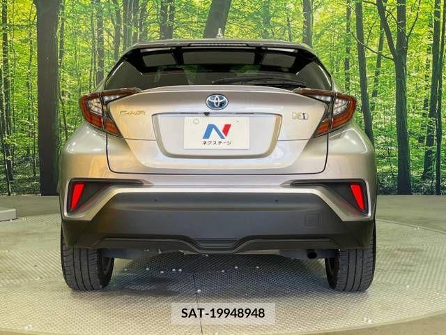 Toyota C-HR 2017-02 389954-15