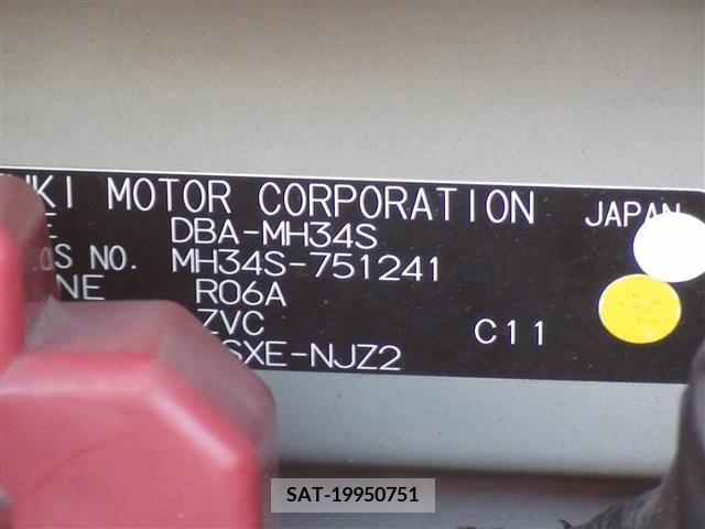 Suzuki WAGON R 2013-09 351872-20