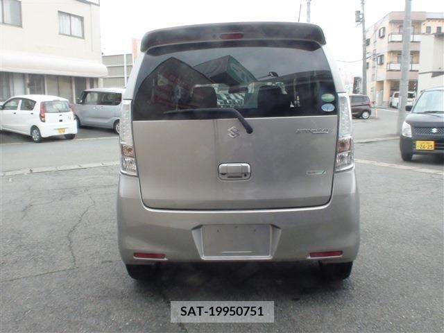 Suzuki WAGON R 2013-09 351872-2