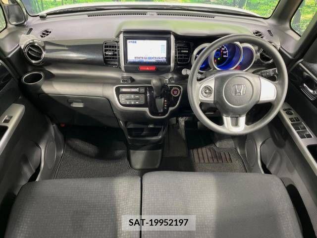 Honda N BOX CUSTOM 2015-08 279198-1