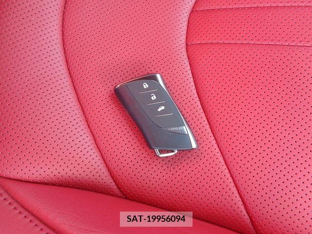 Lexus LC 2021-05 221961-26