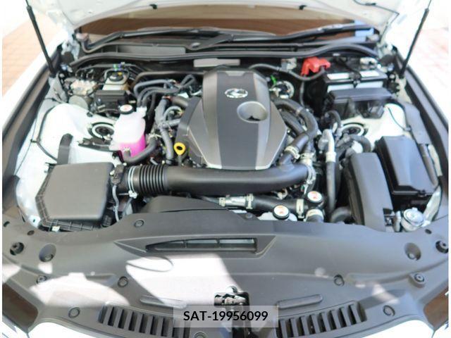 Lexus IS 2023-06 275414-24