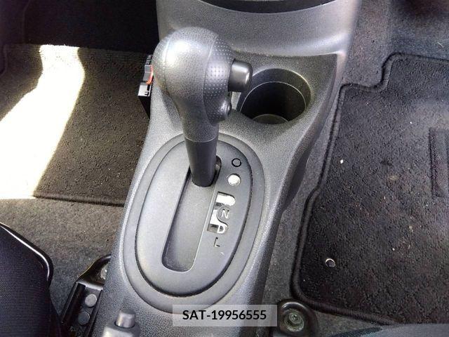 Nissan NOTE 2017-03 382157-10
