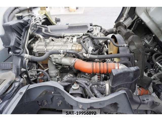 Mitsubishi CANTER 2018-01 381325-13