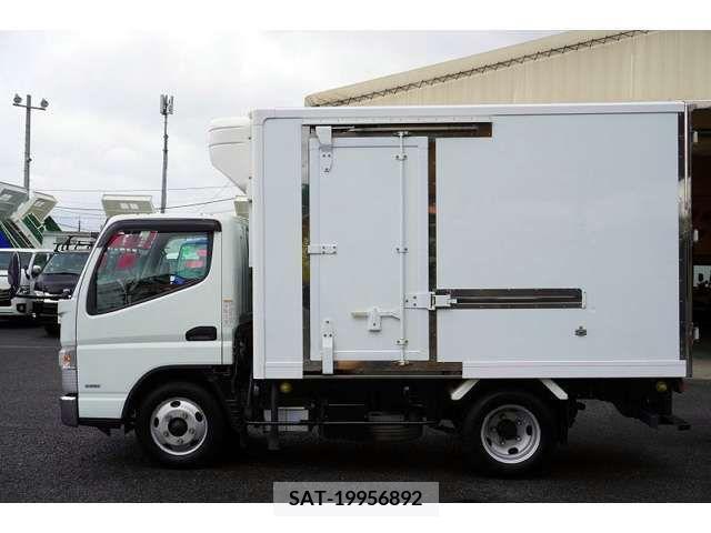 Mitsubishi CANTER 2018-01 381325-2