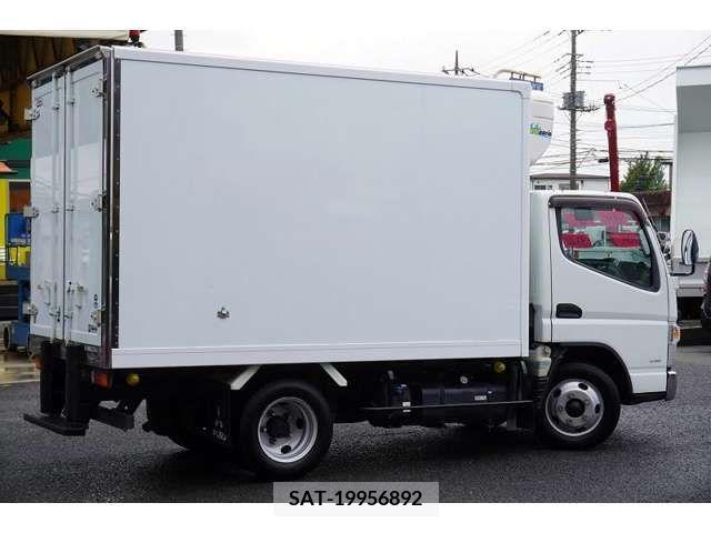 Mitsubishi CANTER 2018-01 381325-7