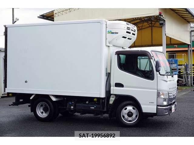 Mitsubishi CANTER 2018-01 381325-5