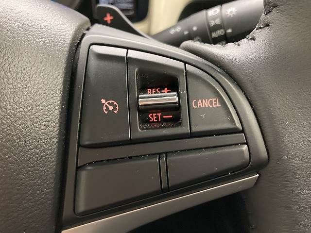 Suzuki X BEE 2019-05 193956-7