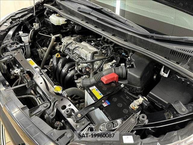 Toyota VOXY 2015-03 242264-17