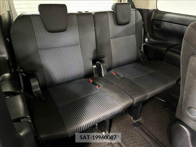 Toyota VOXY 2015-03 242264-6
