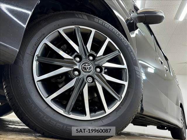 Toyota VOXY 2015-03 242264-18