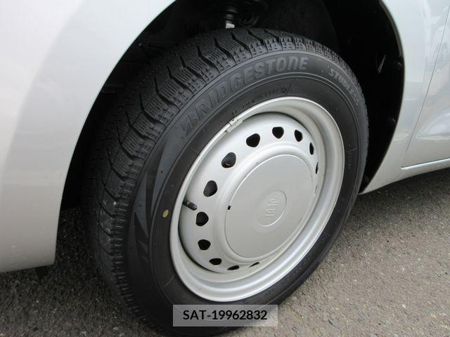 Suzuki SWIFT 2016-12 326460-27