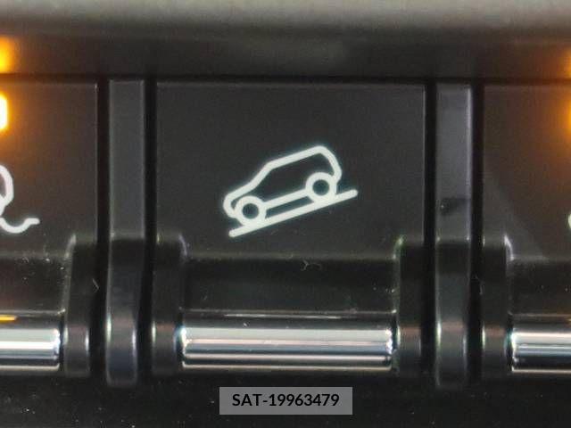 Suzuki HUSTLER 2018-03 312862-7