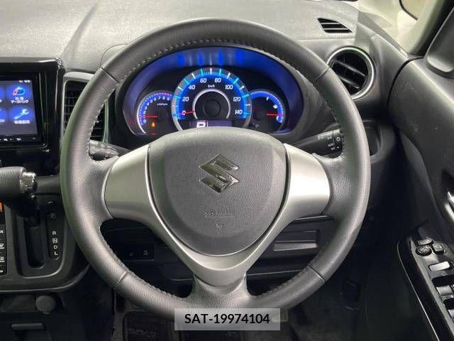 Suzuki SPACIA 2014-06 312152-11
