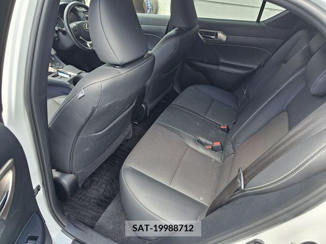 Lexus CT 2019-07 353928-6