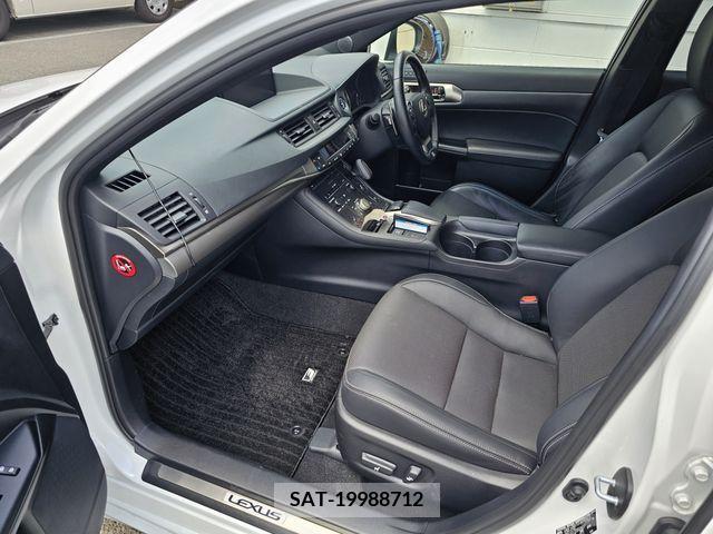 Lexus CT 2019-07 353928-5
