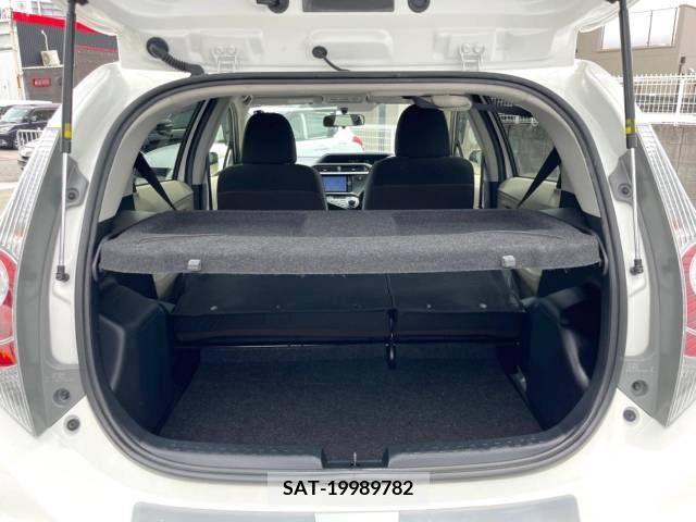 Toyota AQUA 2013-10 352837-13