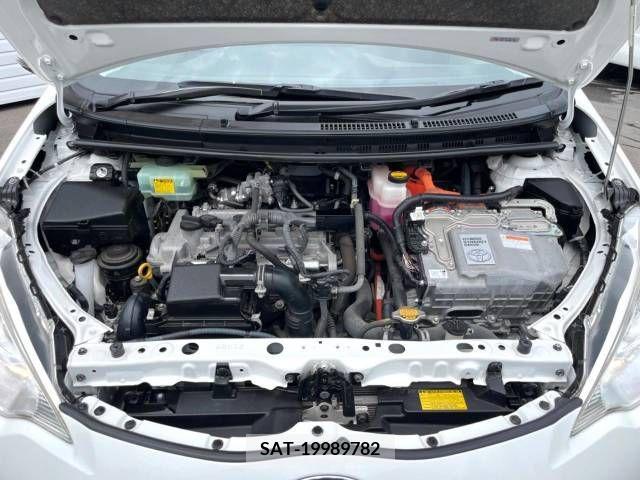 Toyota AQUA 2013-10 352837-18