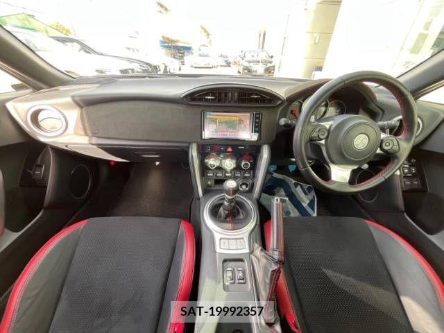 Toyota 86 2019-10 337640-1